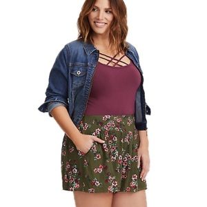 Torrid Plus Size NEW 0X Olive Floral Gauze Shorts